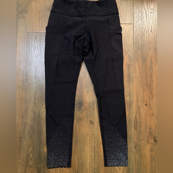 lululemon athletica Black Leggings with Silver Accents Scallop Hem and Pockets